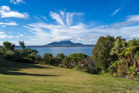 Photo of property in 2/19 Te Kopua Street, Acacia Bay, Taupo, 3330