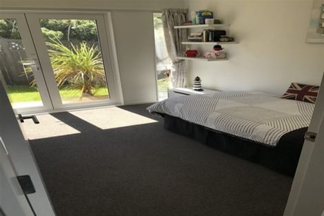 Photo of property in 47 Ashton Fitchett Drive, Brooklyn, Wellington, 6021