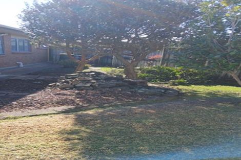 Photo of property in 14 Harobed Place, Weymouth, Auckland, 2103