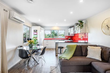 Photo of property in 6 San Bernadino Drive, Henderson, Auckland, 0612