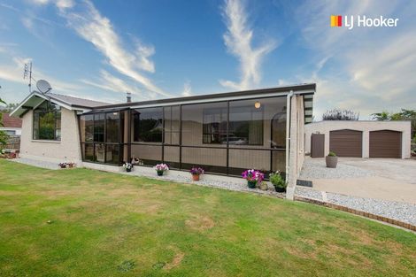 Photo of property in 16 Wickliffe Street, Mosgiel, 9024