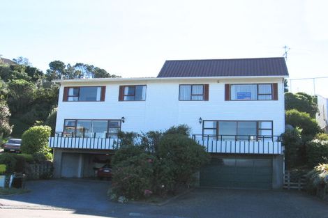 Photo of property in 1/76 Lohia Street, Khandallah, Wellington, 6035