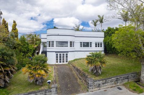 Photo of property in 11 Otahuri Crescent, Greenlane, Auckland, 1051