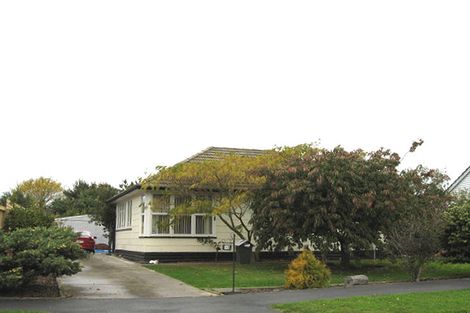 Photo of property in 10 Camden Street, Northcote, Christchurch, 8052