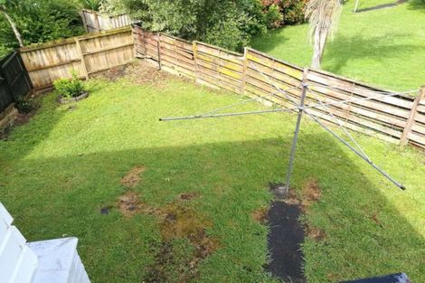 Photo of property in 2/10 Mander Place, Bucklands Beach, Auckland, 2012