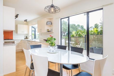 Photo of property in 8/24 West End Road, Herne Bay, Auckland, 1022