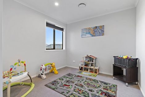 Photo of property in 22 Mitre Way, Solway, Masterton, 5810