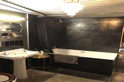 Photo of property in 2 Arthurs Track, Arthurs Point, Queenstown, 9371