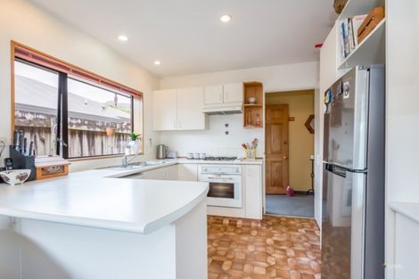Photo of property in 2/14 Vincent Street, Waterloo, Lower Hutt, 5011