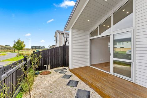 Photo of property in 19 Tidal View Road, Karaka, Papakura, 2113