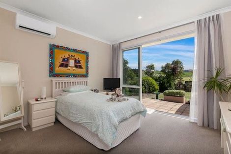 Photo of property in 5 Laly Haddon Place, Matakana, Warkworth, 0985