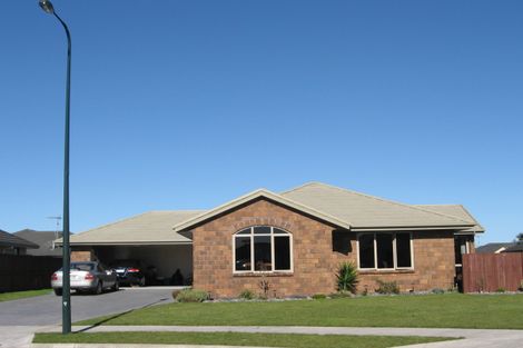 Photo of property in 19 Westminster Place, Rototuna North, Hamilton, 3210
