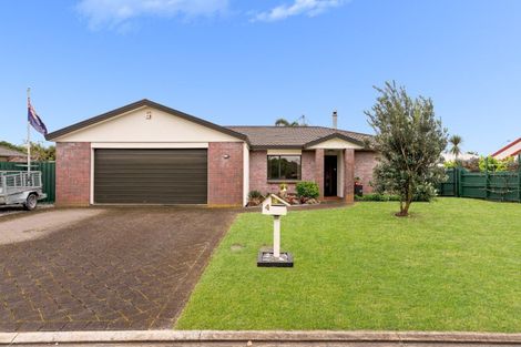 Photo of property in 4 Checketts Place, Papamoa Beach, Papamoa, 3118