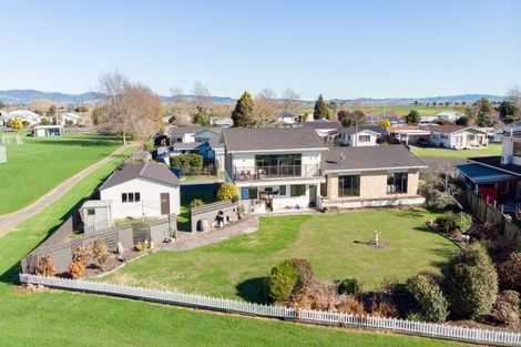 Photo of property in 3 Mcquarrie Place, Ngatea, 3503