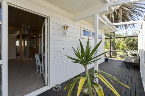 Photo of property in 4 Record Street, Fitzroy, New Plymouth, 4312