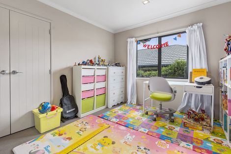 Photo of property in 22 Rosella Drive, Welcome Bay, Tauranga, 3112