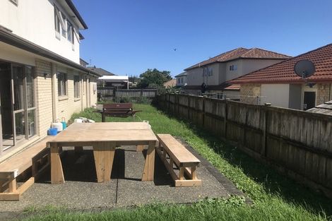 Photo of property in 12 Glanmire Place, Flat Bush, Auckland, 2016