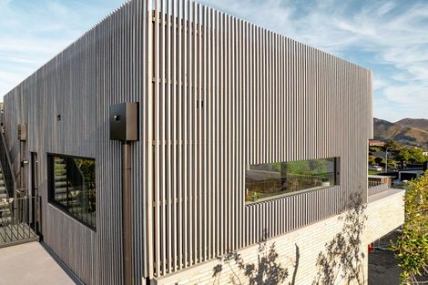 Photo of property in 302 Cannon Hill Crescent, Mount Pleasant, Christchurch, 8081