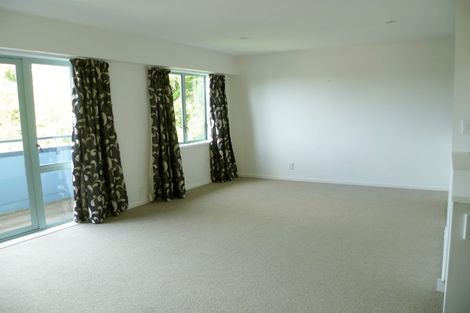 Photo of property in 1/93a Kelburn Parade, Kelburn, Wellington, 6012