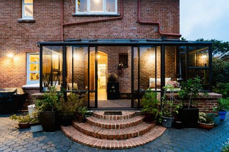 Photo of property in 11 Ings Avenue, Saint Clair, Dunedin, 9012