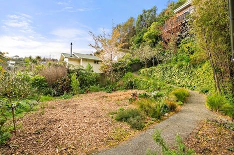 Photo of property in 19 Kaitawa Road, York Bay, Lower Hutt, 5013