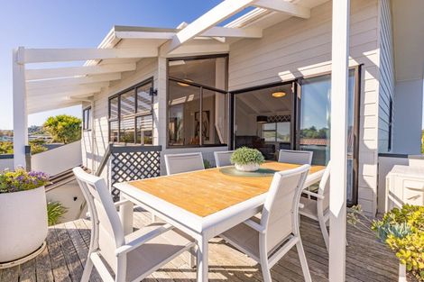 Photo of property in 5 Grey Street, College Estate, Whanganui, 4500