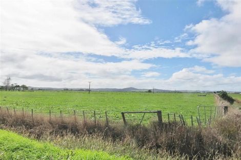 Photo of property in 66 Robertson Road, Ruawai, 0591