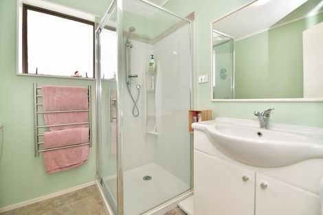 Photo of property in 1/438 Hibiscus Coast Highway, Orewa, 0931