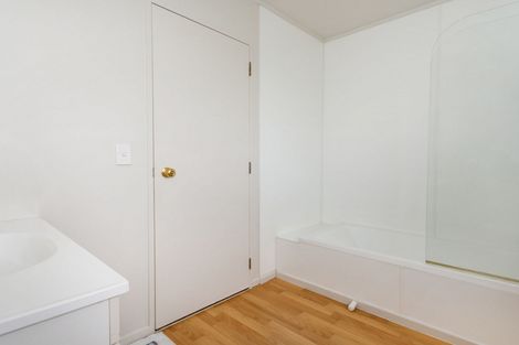 Photo of property in 518 Great South Road, Rosehill, Papakura, 2113