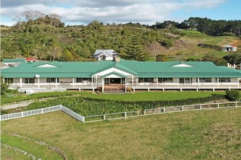 Photo of property in 59 Chamberlain Road, Bombay, 2675