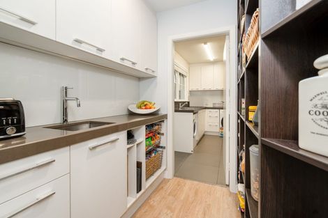 Photo of property in 26 Grahams Road, Ilam, Christchurch, 8041