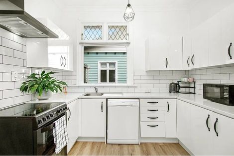 Photo of property in 18 Pharazyn Street, Melling, Lower Hutt, 5010