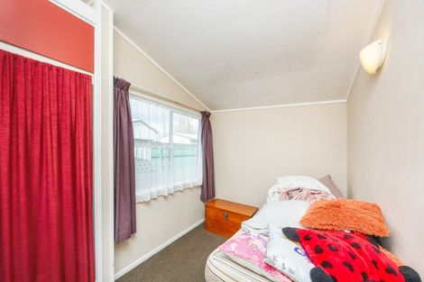 Photo of property in 28 Tiller Close, Kelvin Grove, Palmerston North, 4414