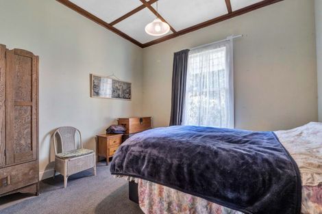 Photo of property in 17 Milmoe Street, Hawera, 4610
