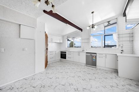 Photo of property in 26 Ewbank Place, Manurewa, Auckland, 2102
