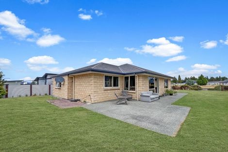 Photo of property in 14 Irishman Drive, Twizel, 7901