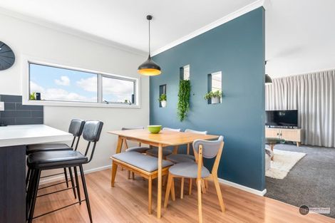 Photo of property in 4f Banksia Grove, Maungaraki, Lower Hutt, 5010