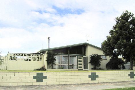 Photo of property in 21 Shortland Street, Tamatea, Napier, 4112