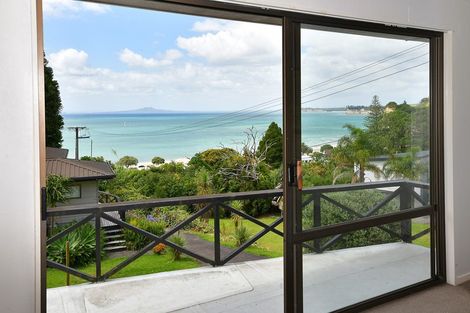 Photo of property in 26b Wade River Road, Stanmore Bay, Whangaparaoa, 0932