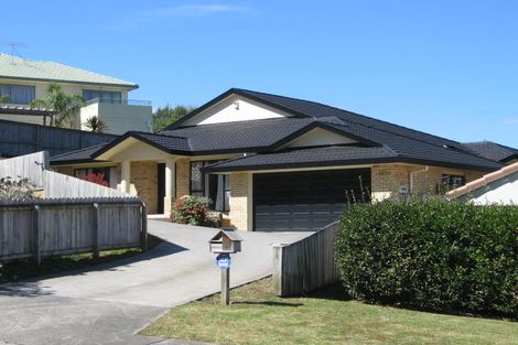 Photo of property in 27 Langana Avenue, Browns Bay, Auckland, 0630