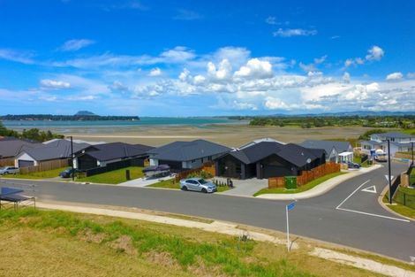 Photo of property in 54 Bert Wall Drive, Omokoroa, 3114