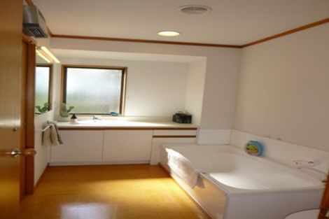 Photo of property in 2/24 Nigel Road, Browns Bay, Auckland, 0630