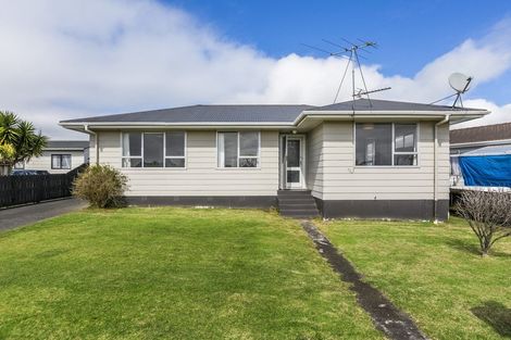 Photo of property in 32 Burundi Avenue, Clendon Park, Auckland, 2103