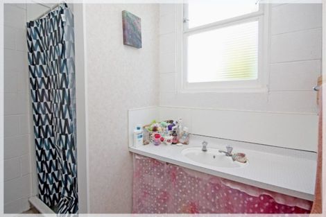 Photo of property in 169 Seabury Avenue, Foxton Beach, Foxton, 4815