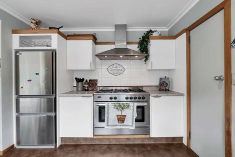 Photo of property in 16 Spurdle Street, Springvale, Whanganui, 4501