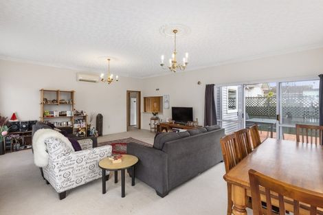 Photo of property in 23 Saint Ronans Avenue, Waterloo, Lower Hutt, 5011