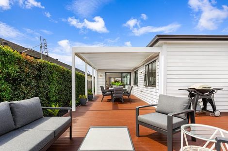 Photo of property in 54 Fruitlands Road, Kumeu, 0810