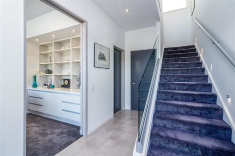 Photo of property in 47 Shalamar Drive, Cashmere, Christchurch, 8022