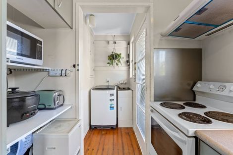 Photo of property in 1/11a Agincourt Street, Glenfield, Auckland, 0629