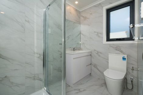 Photo of property in 156 Sunnynook Road, Sunnynook, Auckland, 0620